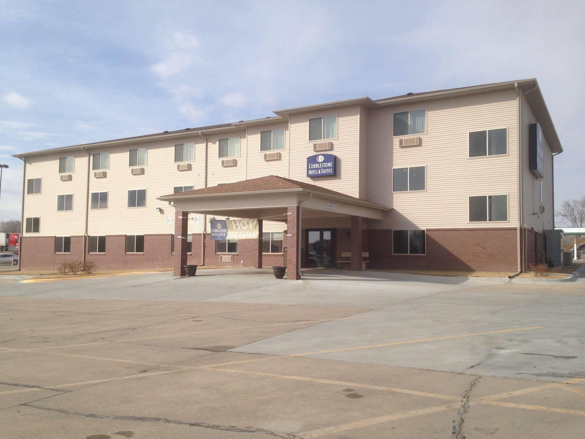 The Edgewood Hotel And Suites Fairbury Luaran gambar