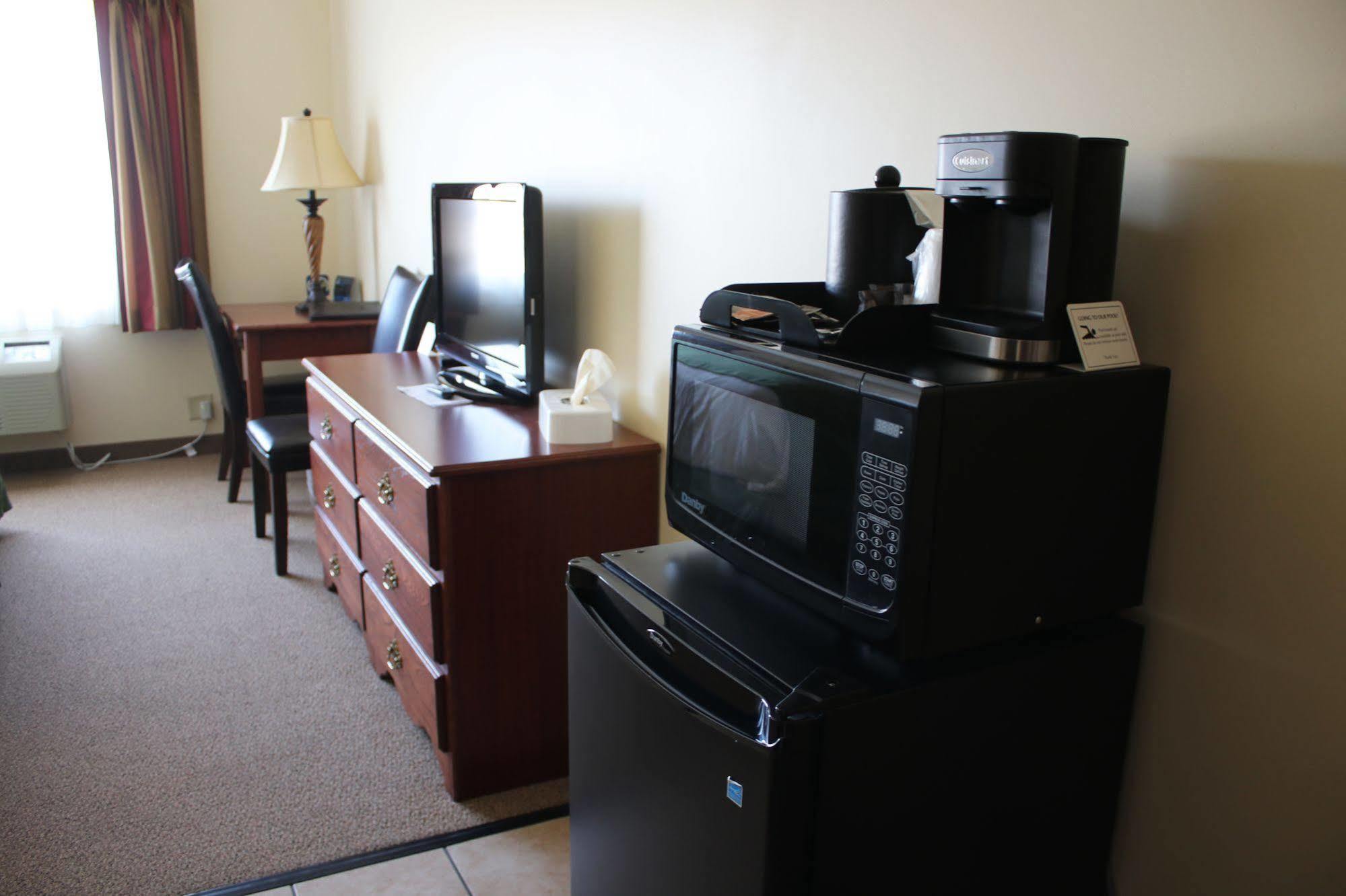 The Edgewood Hotel And Suites Fairbury Luaran gambar