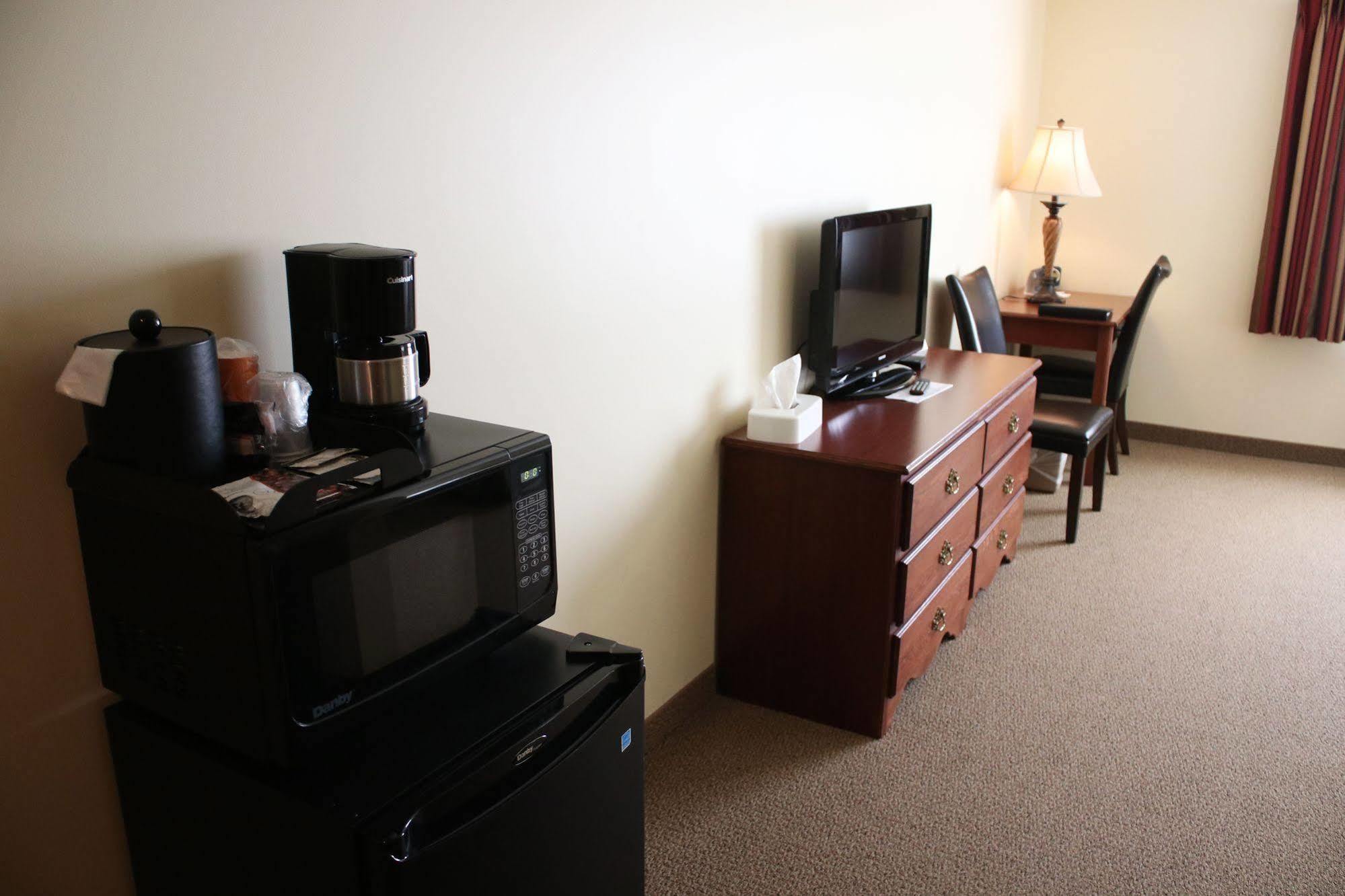 The Edgewood Hotel And Suites Fairbury Luaran gambar